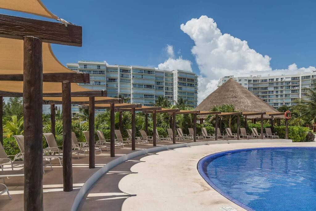 Amara By Andiani Aparthotel Cancun Bagian luar foto